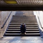 Miten voittaa yksinäisyys ja saada takaisin elämän maku: 10 todistetttapaa